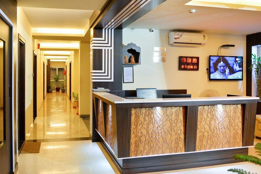 Hotel Janki International By Keymagics Варанасі Екстер'єр фото