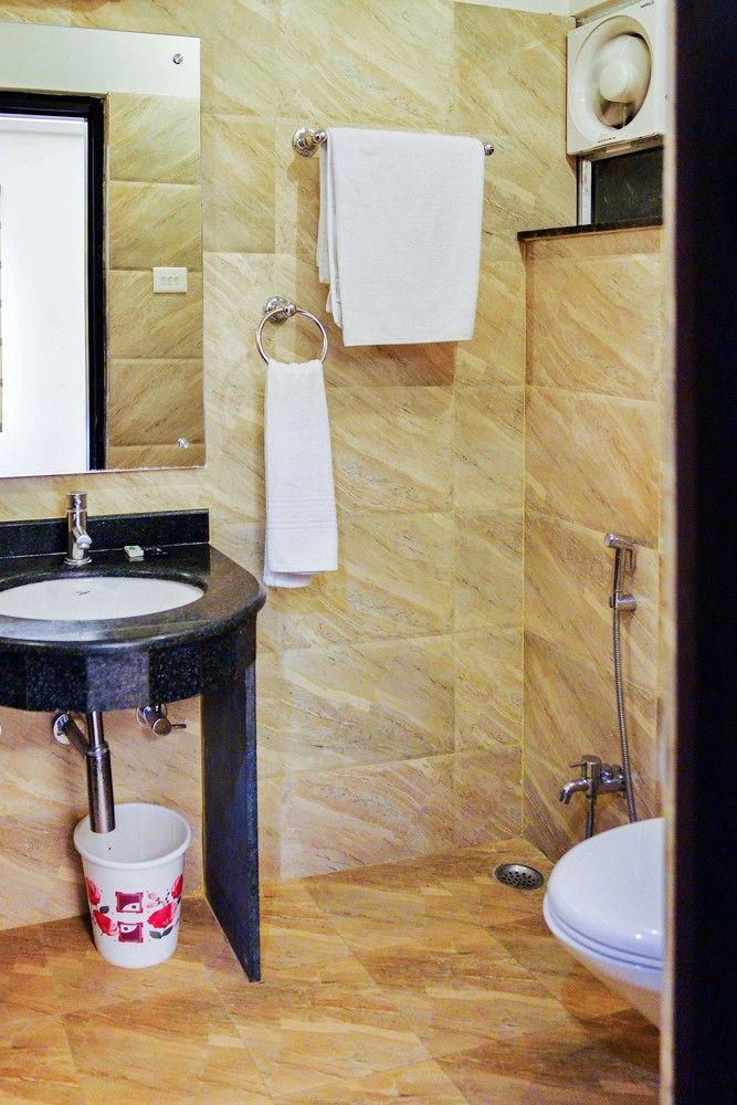 Hotel Janki International By Keymagics Варанасі Екстер'єр фото