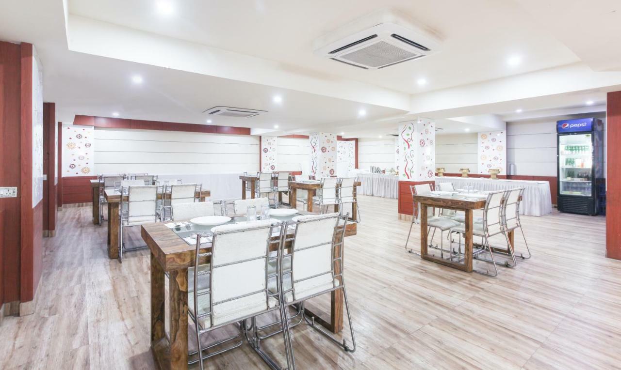 Hotel Janki International By Keymagics Варанасі Екстер'єр фото