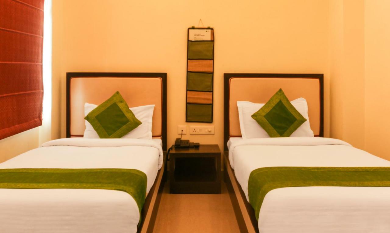 Hotel Janki International By Keymagics Варанасі Екстер'єр фото