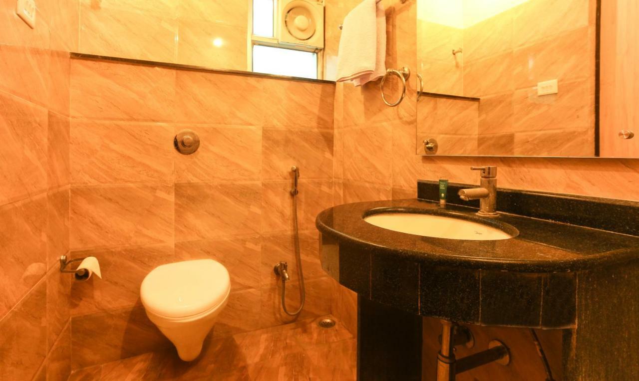 Hotel Janki International By Keymagics Варанасі Екстер'єр фото