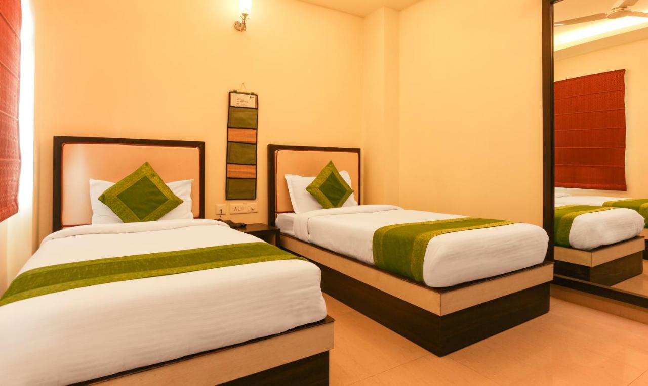 Hotel Janki International By Keymagics Варанасі Екстер'єр фото